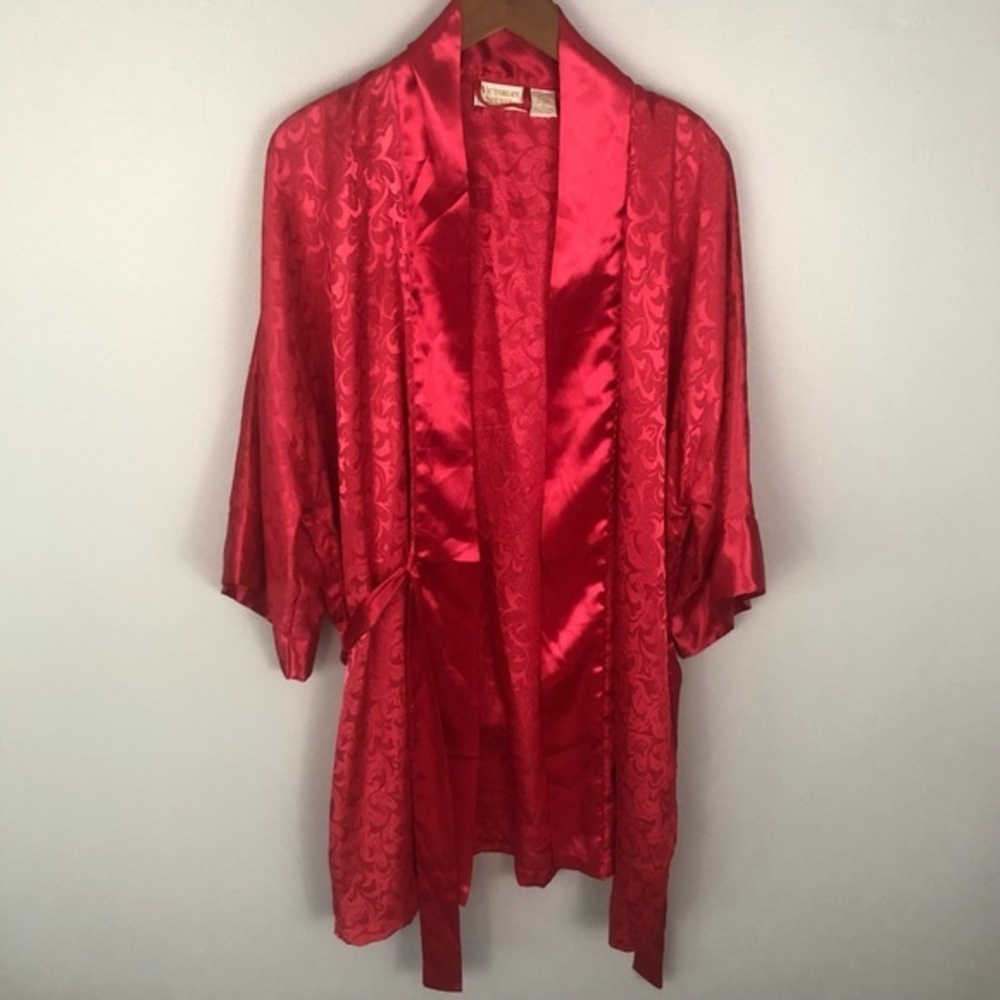 Victoria’s Secret Vintage Red Robe Size Large Sexy Sleep Comfy Soft Date Night